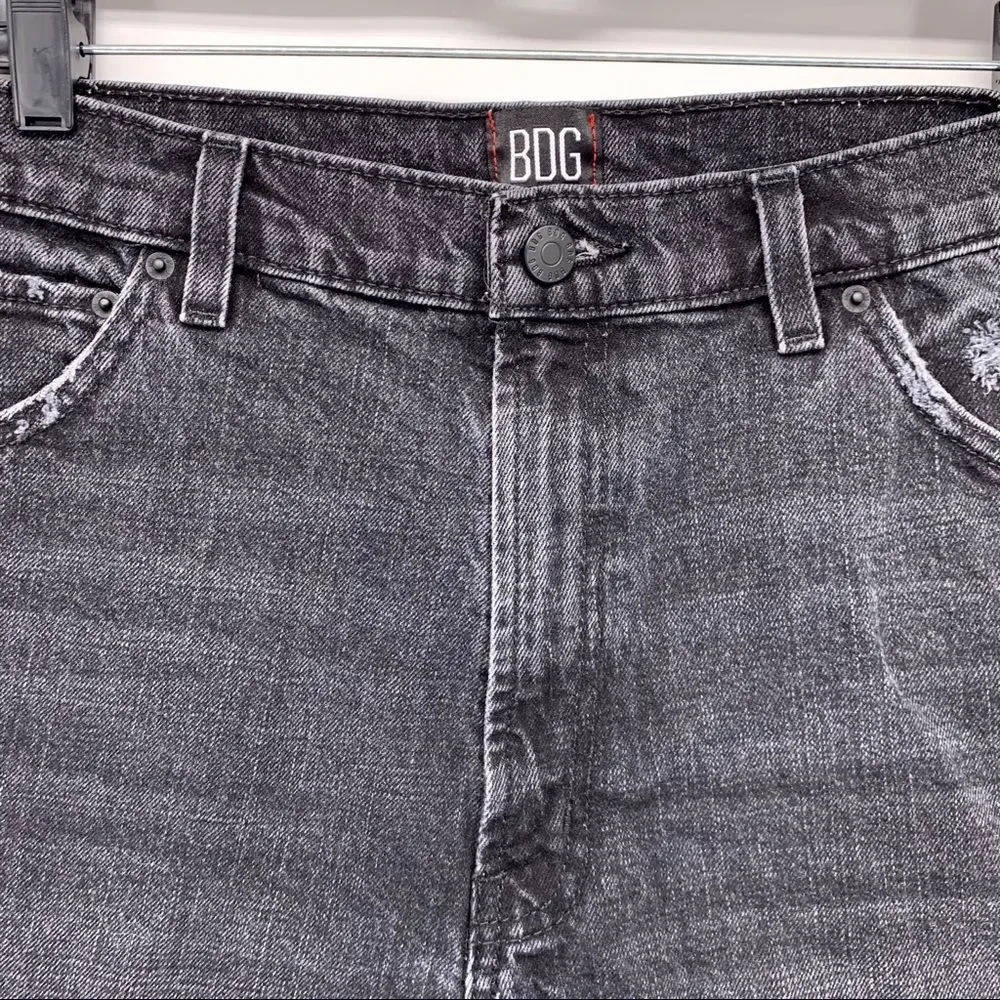 BDG Black High Rise Relaxed Fit Jean Shorts Size 32
