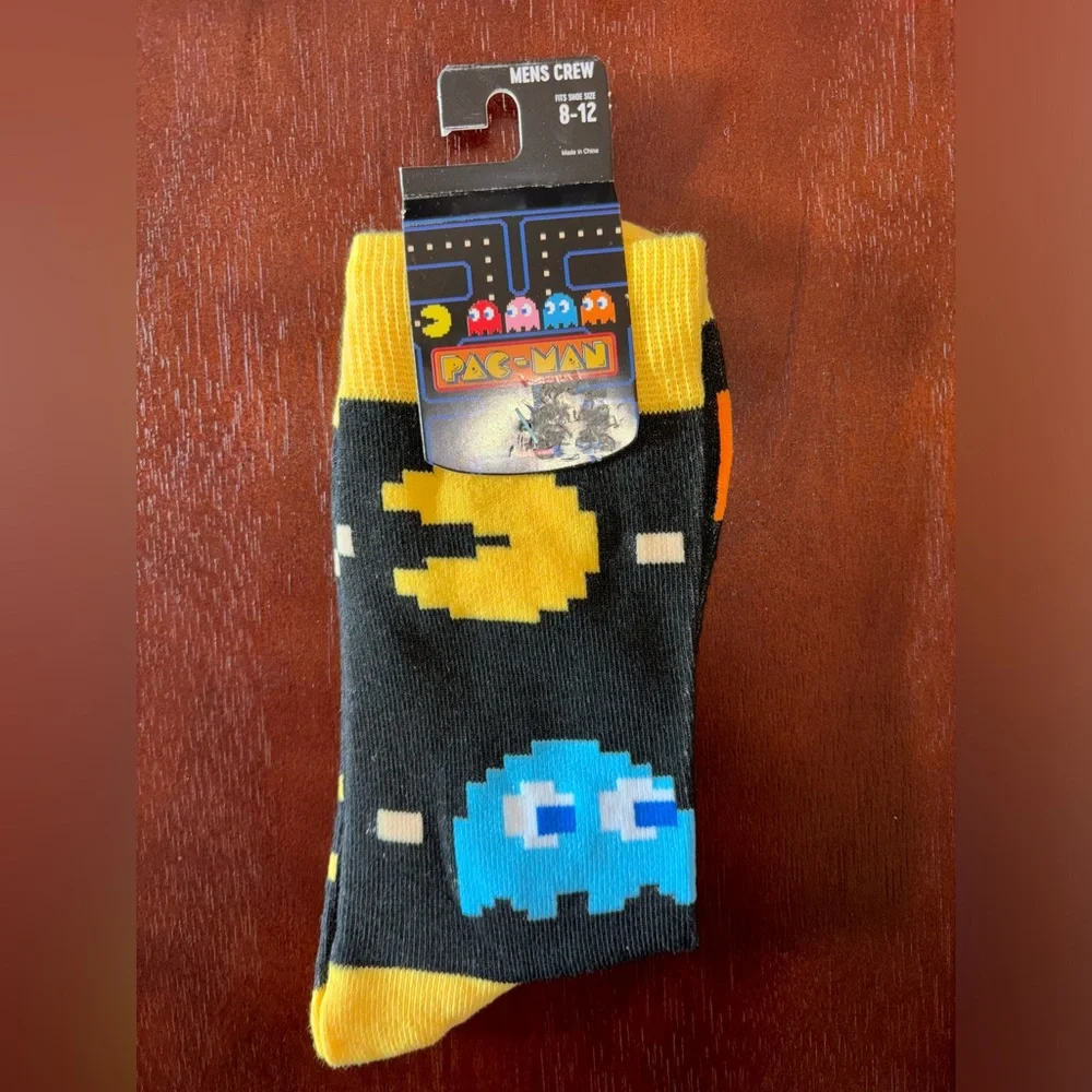 PAC-MAN NOVELTY CREW SOCKS NWT MEN’S SHOE SIZE 8-12