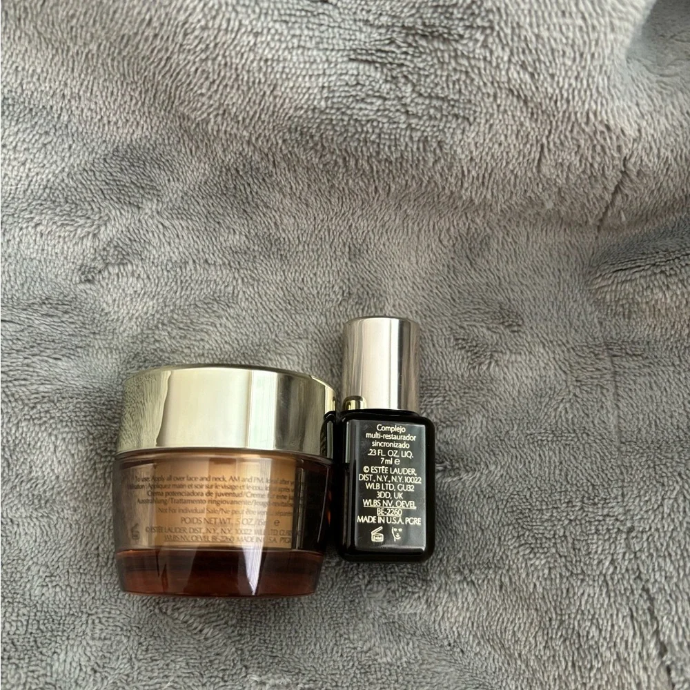 Estee Lauder Revitalizing Supreme Cream and Advanced Night Repair Set