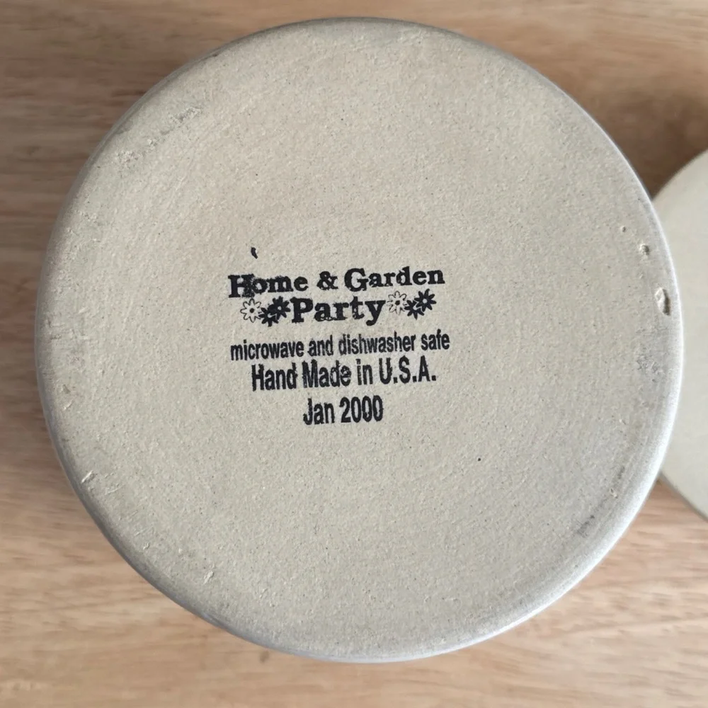 Home and Garden Party Stoneware Farmhouse Floral Pattern Butter Box With Lid