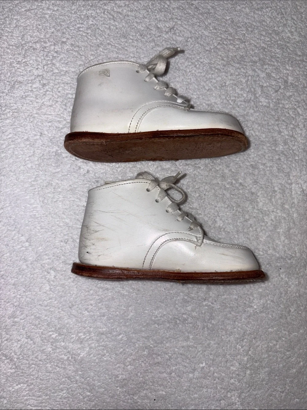 Sears Winnie the Pooh White Baby Walker Lace-Up Booties vintage 5.5 unisex