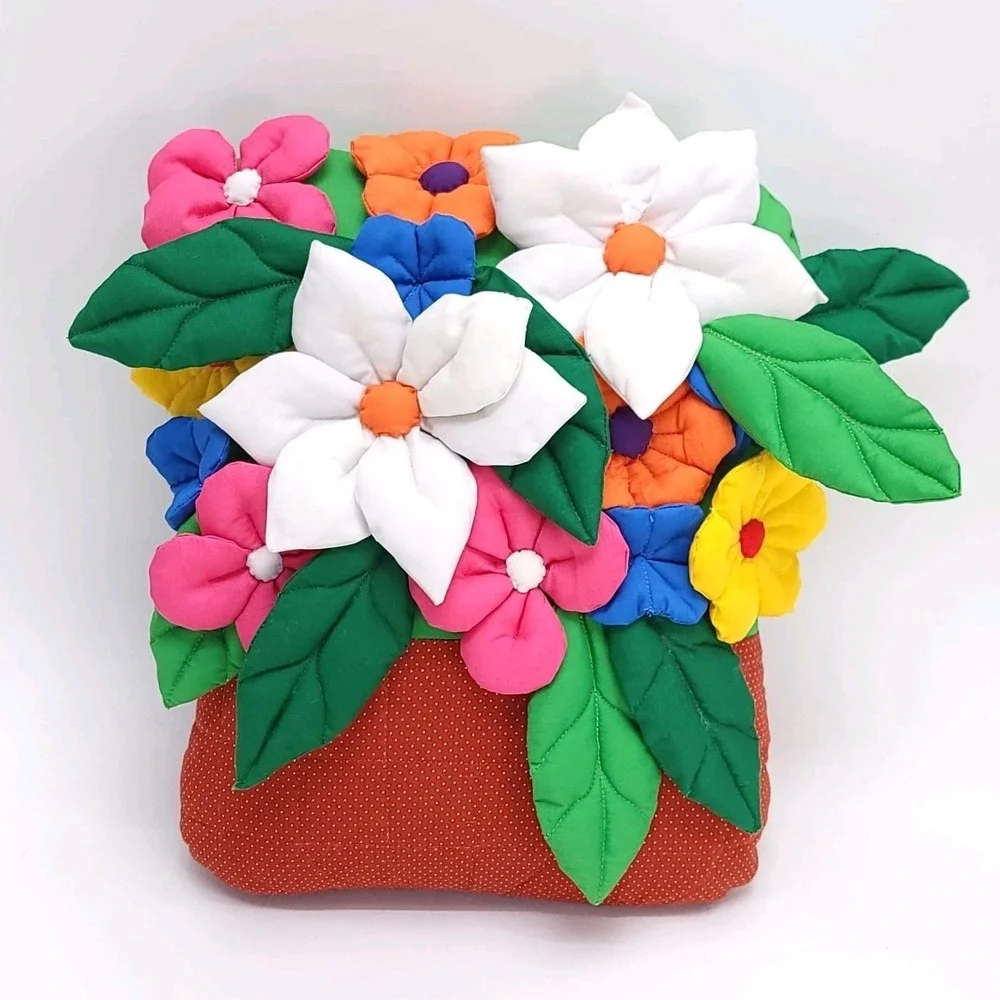 Decorative Pillow House of Hatten Kitschy Spring Summer Flowers Floral 3D‎
