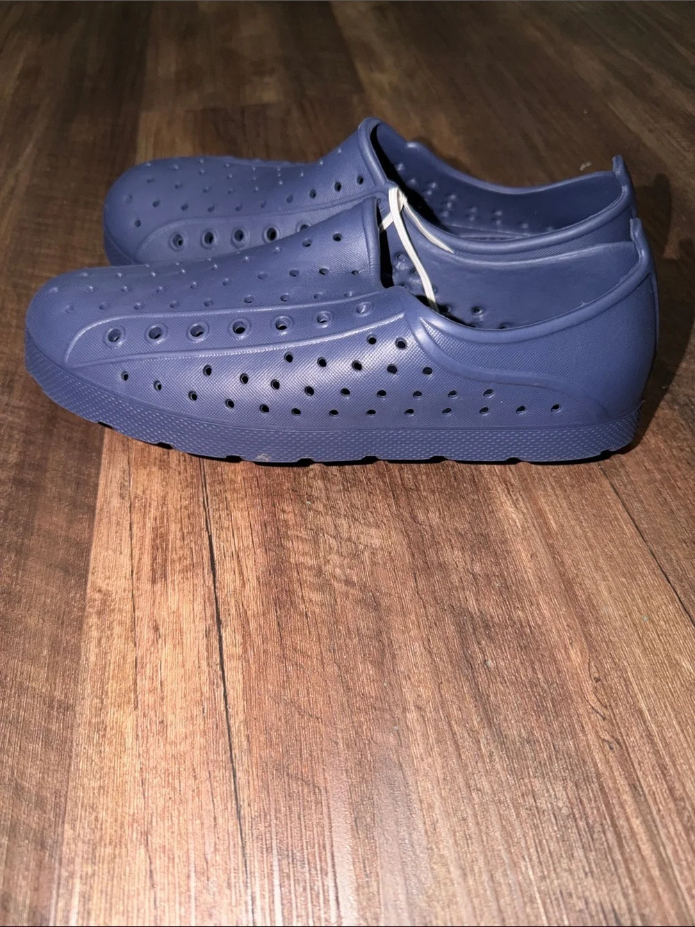 Totes Kid's Lightweight Sol Bounce Splash and Play Eyelet Sneakers size 4/5Y