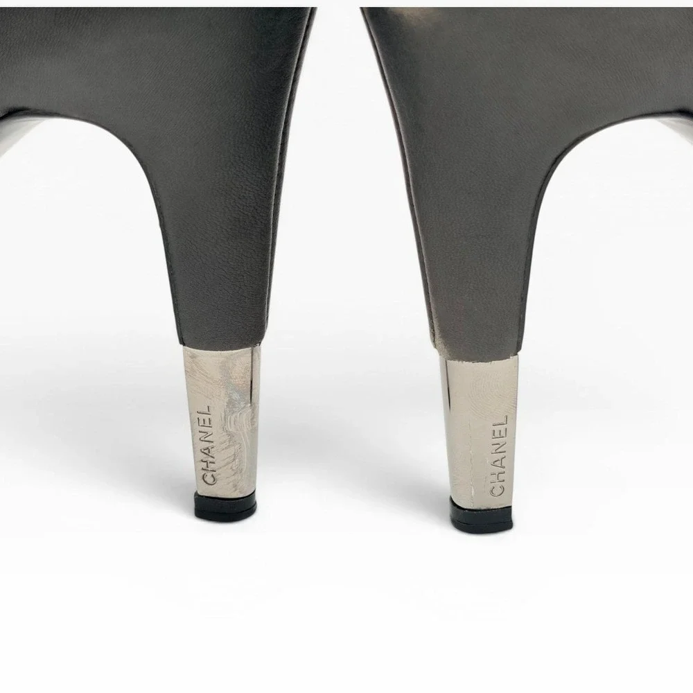 Chanel CC Cap Toe 39 Ankle Booties Gray Leather Silver Stiletto Heels Authentic