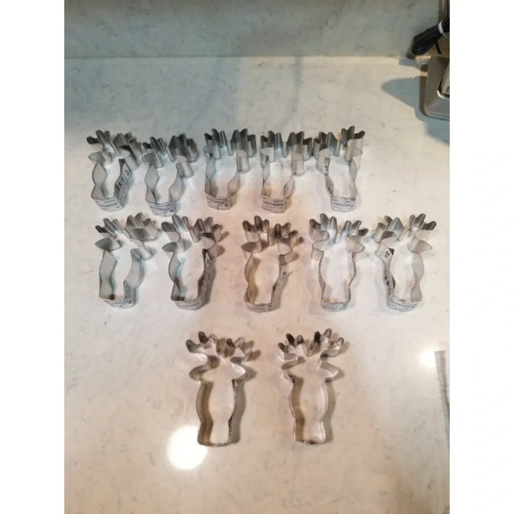 Set of 12 Metal‎ Reindeer Cookie Cutters