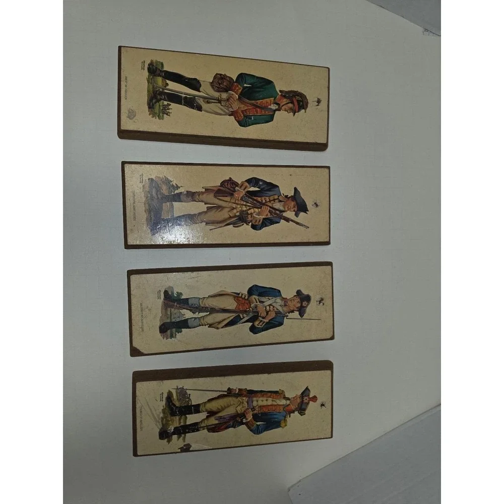 vintage 1950s or 1960s Frederick Elmiger American Revolutionary War wall plaques
