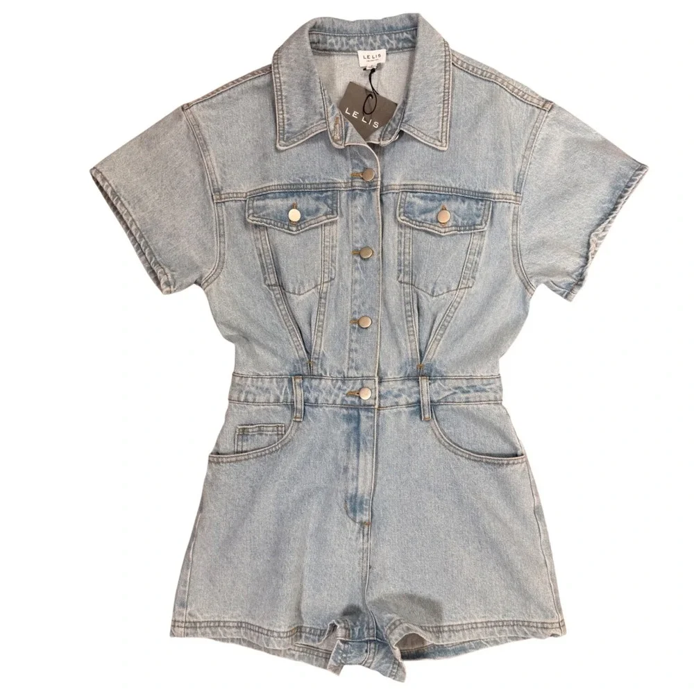 Le‎ Lis Collection Womens Light Wash Denim Utility Romper Short Sleeve Small NEW