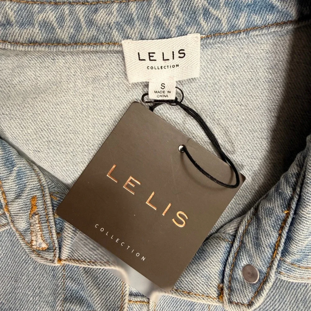Le‎ Lis Collection Womens Light Wash Denim Utility Romper Short Sleeve Small NEW
