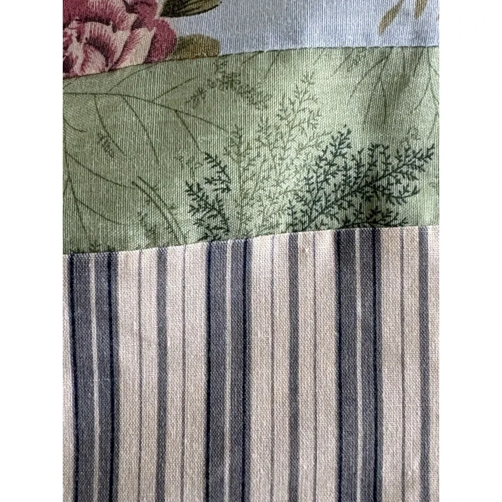 1 VTG JCPenney Blue Roses Spring  Valance Floral Ticking‎ 82