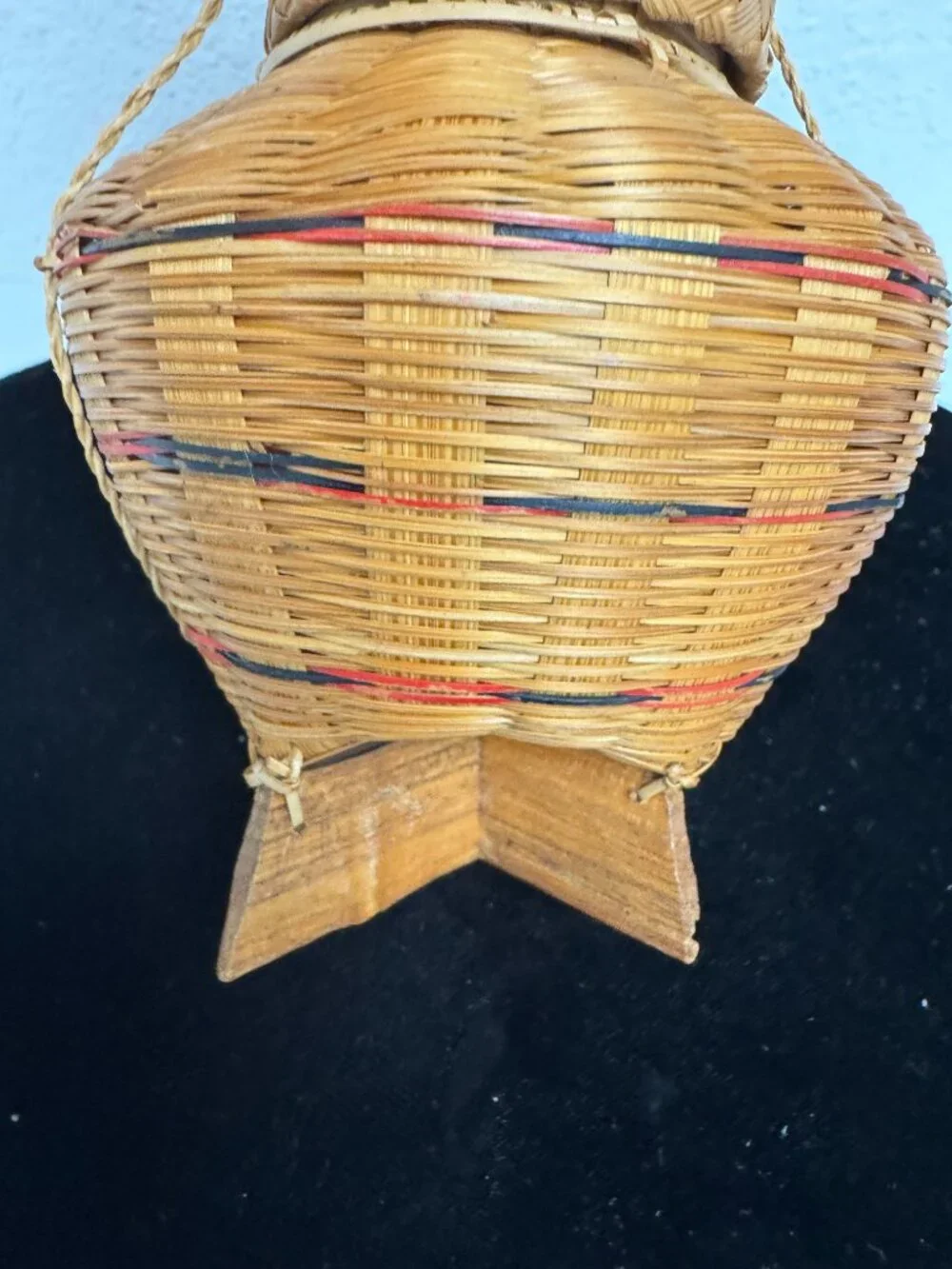 NEW Vtg Handwoven Bamboo Basket Jar with Lid & Handle 5” Asian Wicker Decorative