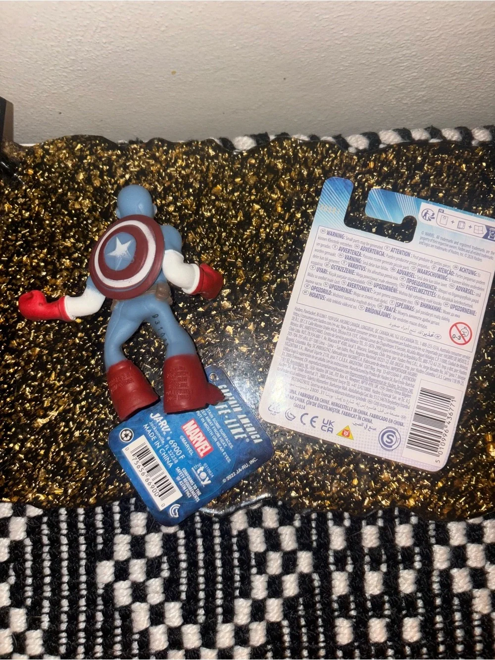 Marvel Captain America Kids Action Figure Set - Blue & Red