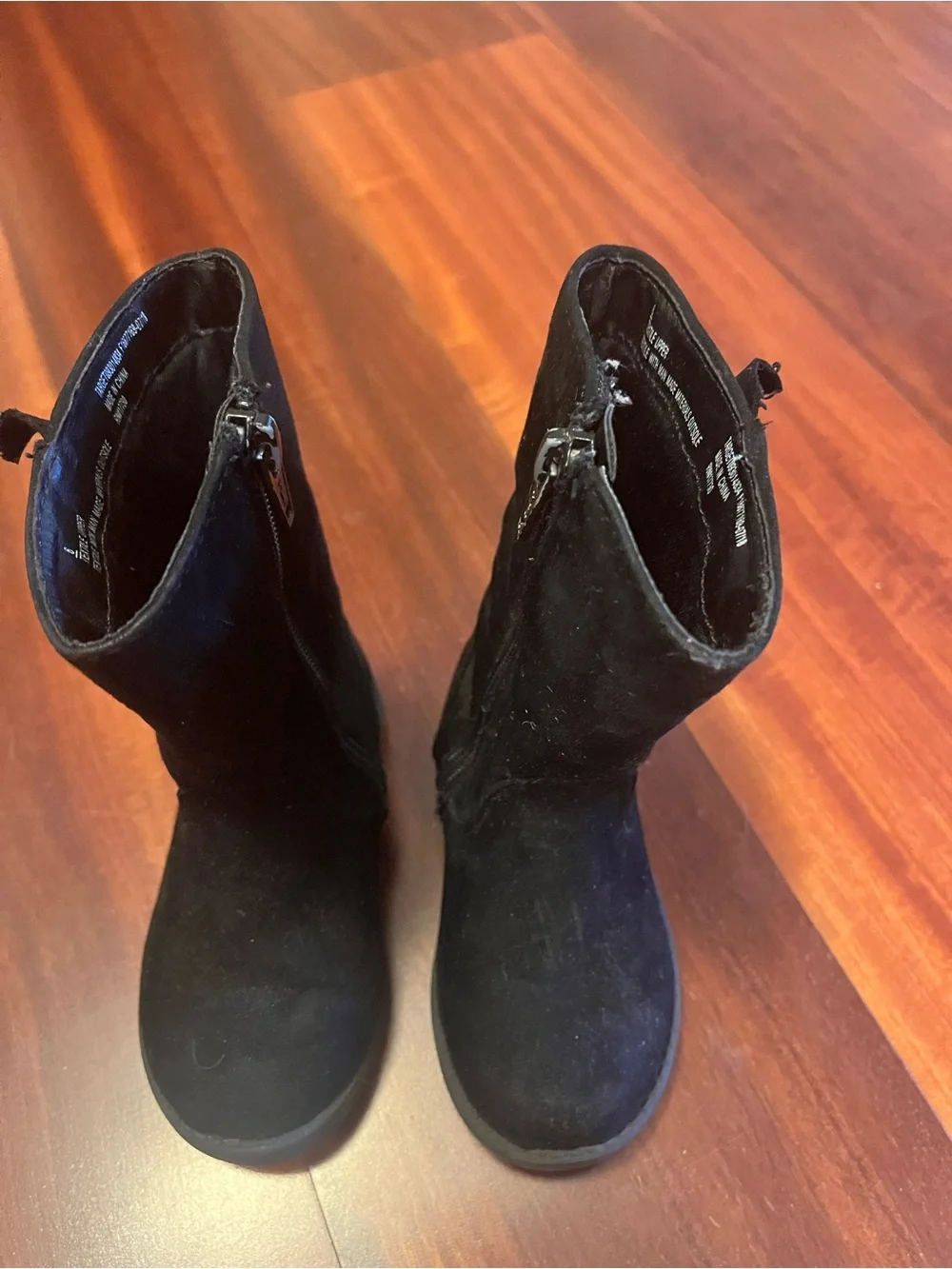 Black Ruffle Winter Boots size 6 toddler