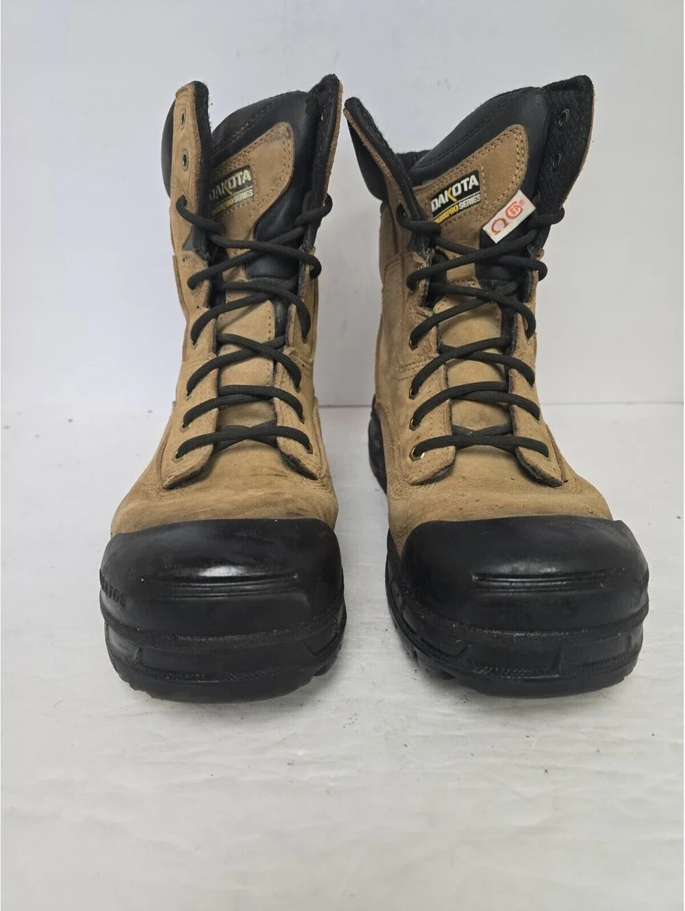 Dakota Men's 8