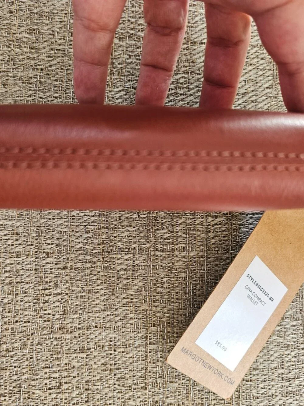 Margot New York Gina Compact Wallet – Genuine Chestnut Brown Leather  – NWT $85