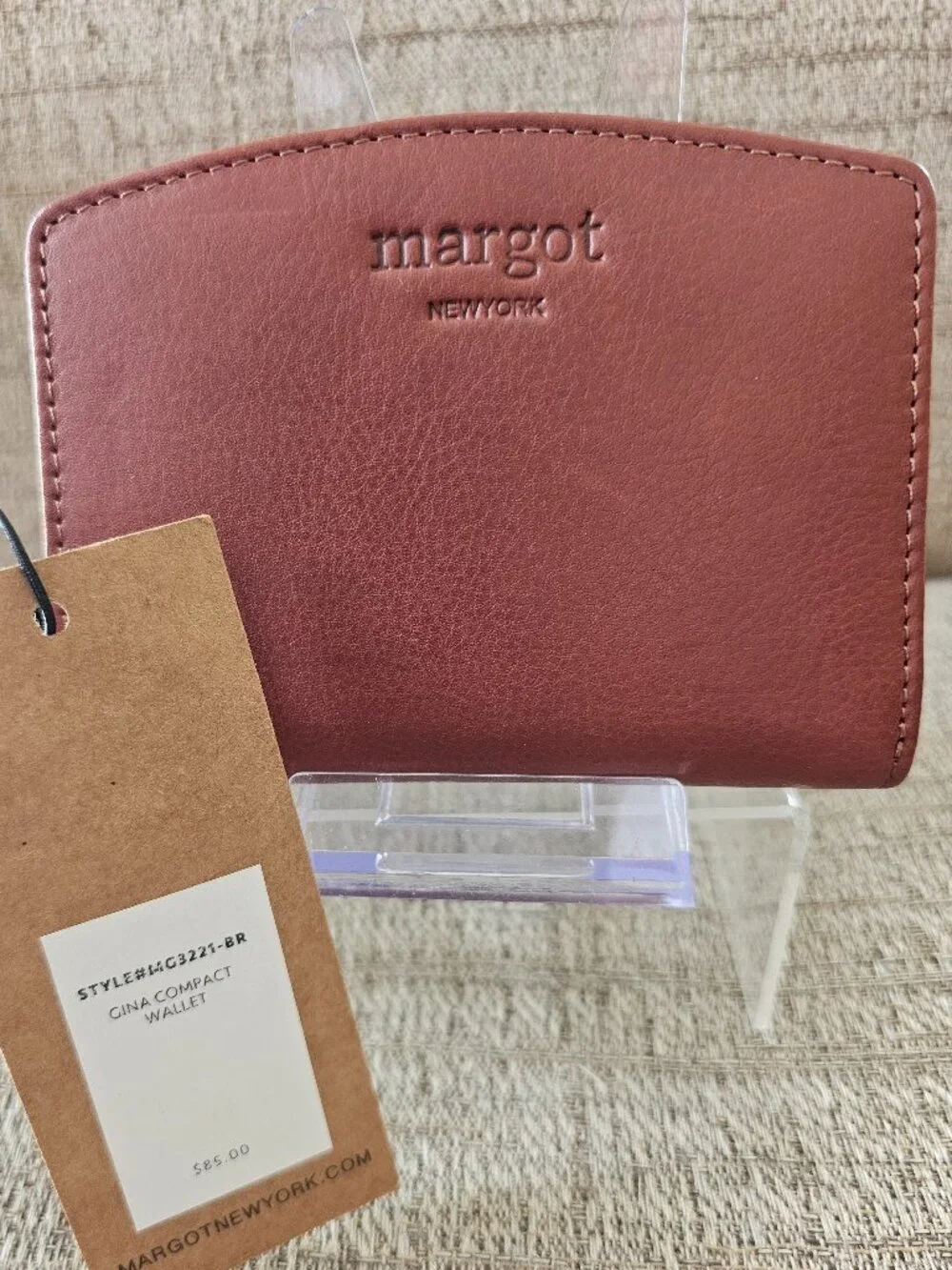 Margot New York Gina Compact Wallet – Genuine Chestnut Brown Leather  – NWT $85