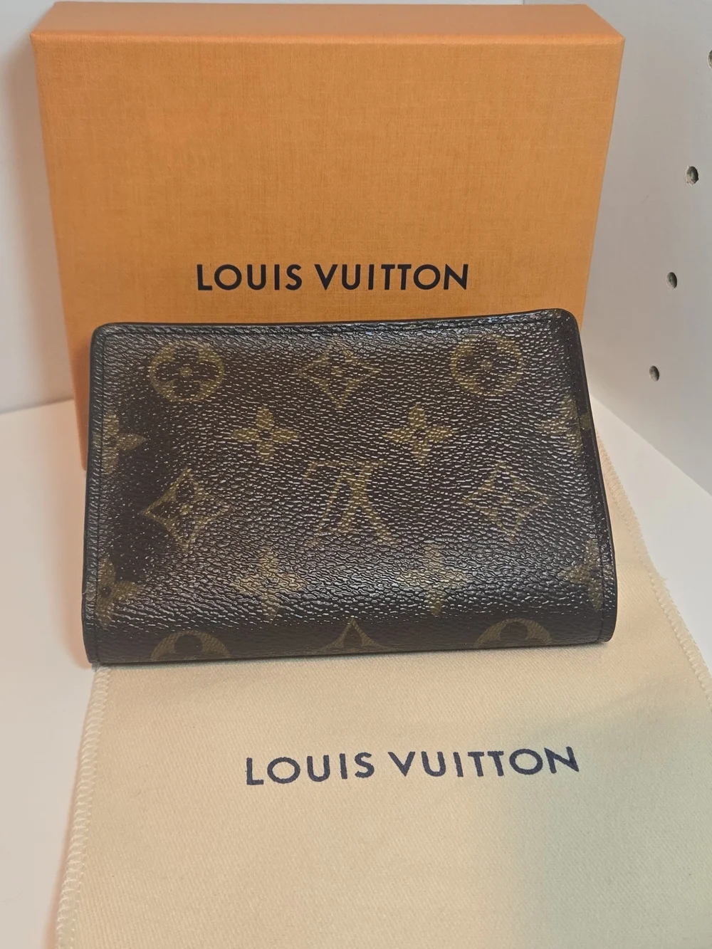 Louis Vuitton Women’s Monogram Wallet in Burgundy