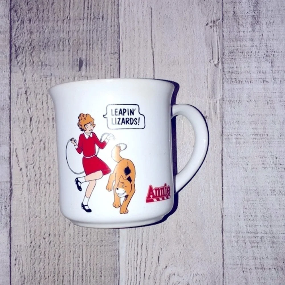 Annie leaping lizards vintage mug