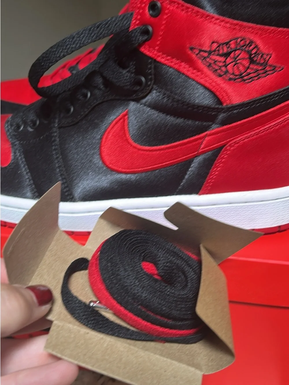 Nike Air Jordan 1 Retro High OG “Satin Bred” – Women’s Shoes Sneakers