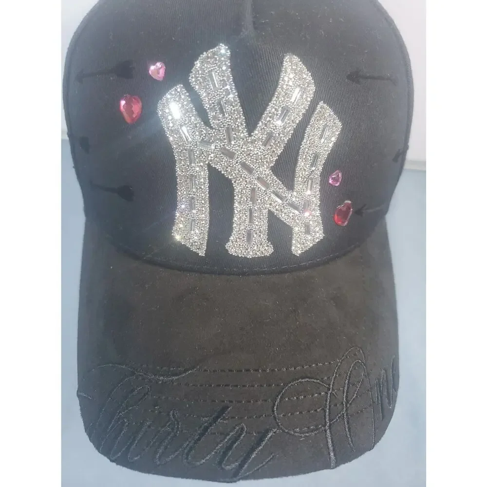 31 Hats Thirty One NY Lovestruck Snapback Hat Black Valentine Sweethearts New