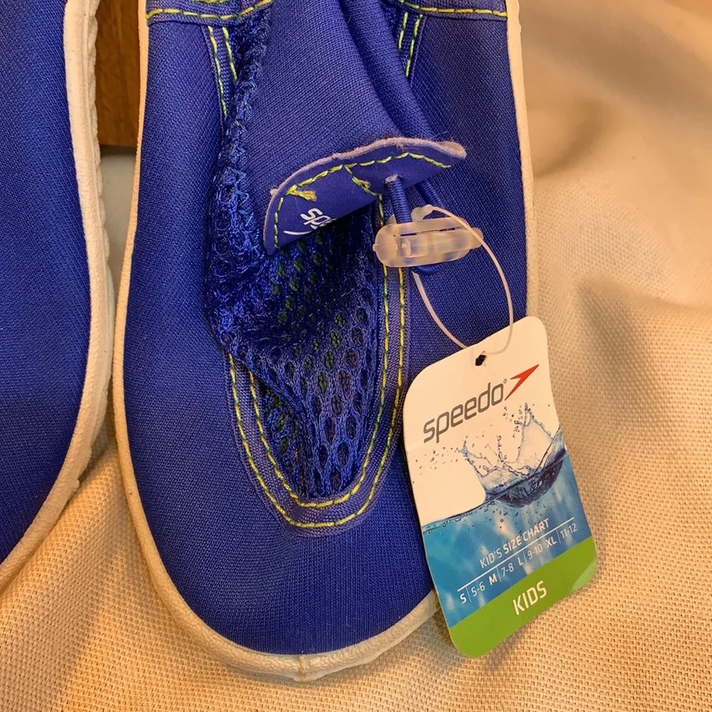 NWT Speedo water shoes Royal Blue