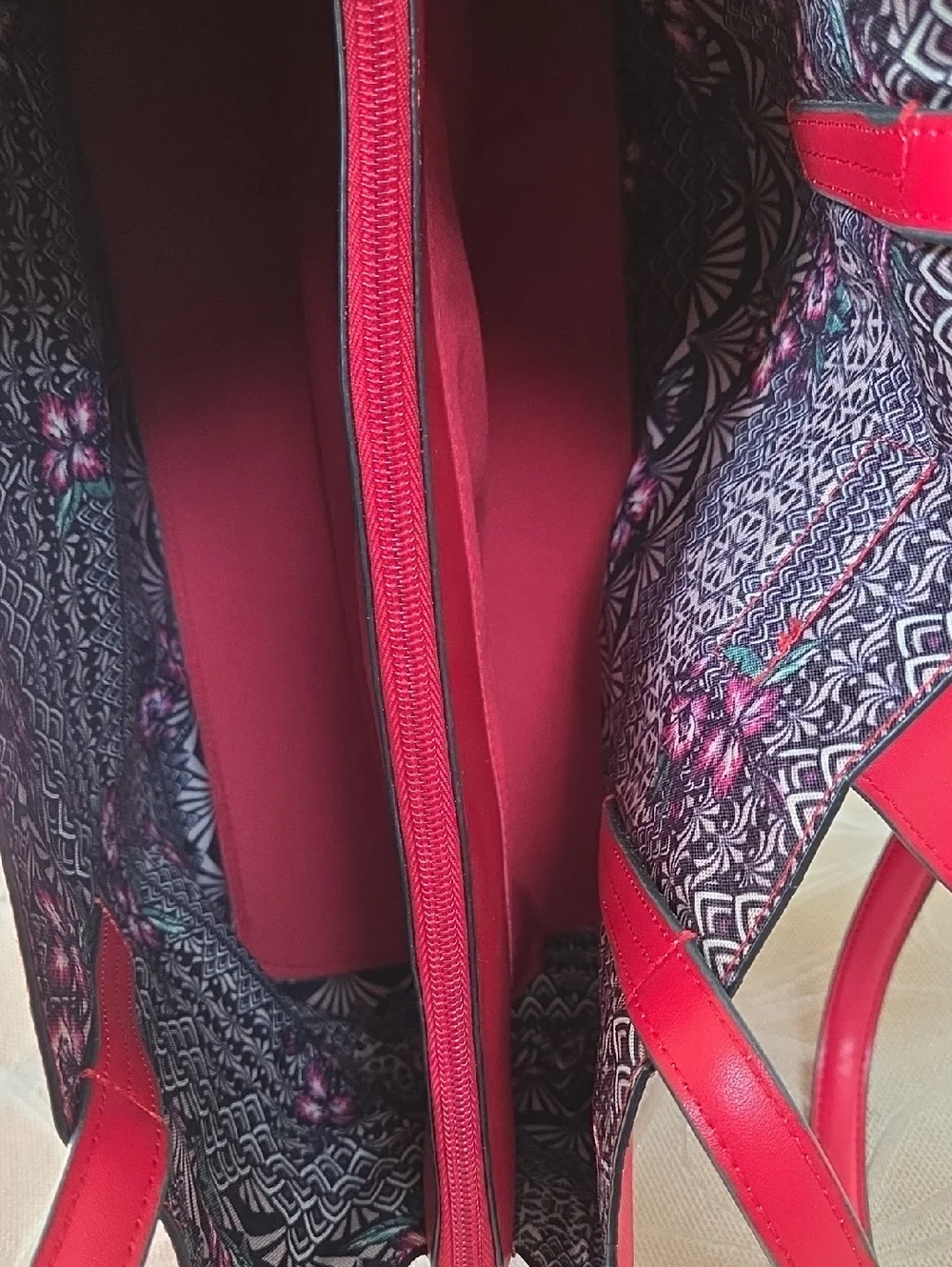 Nanette Lepore Felicity Shoulder Bag Tote!