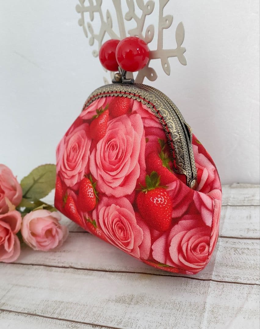 Rose and Strawberry Candy Pouch!