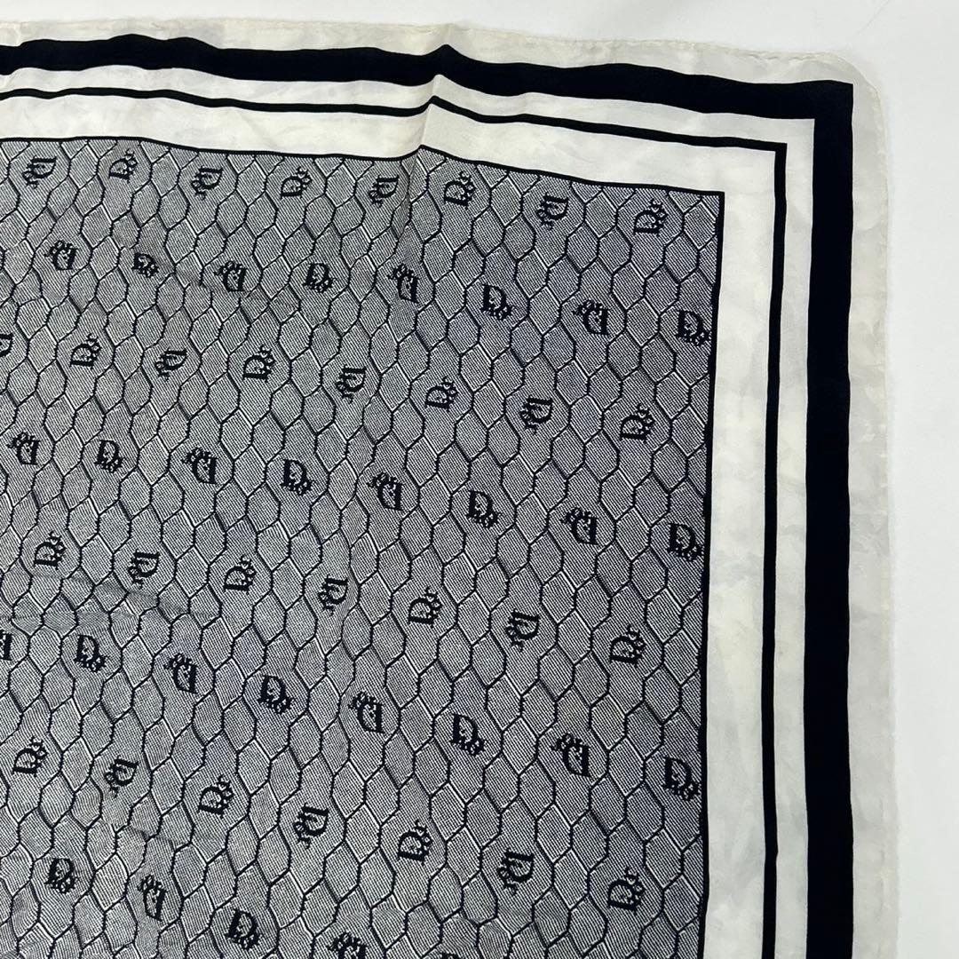 P762 Christian Dior 100% Silk Honeycomb Scarf for Women