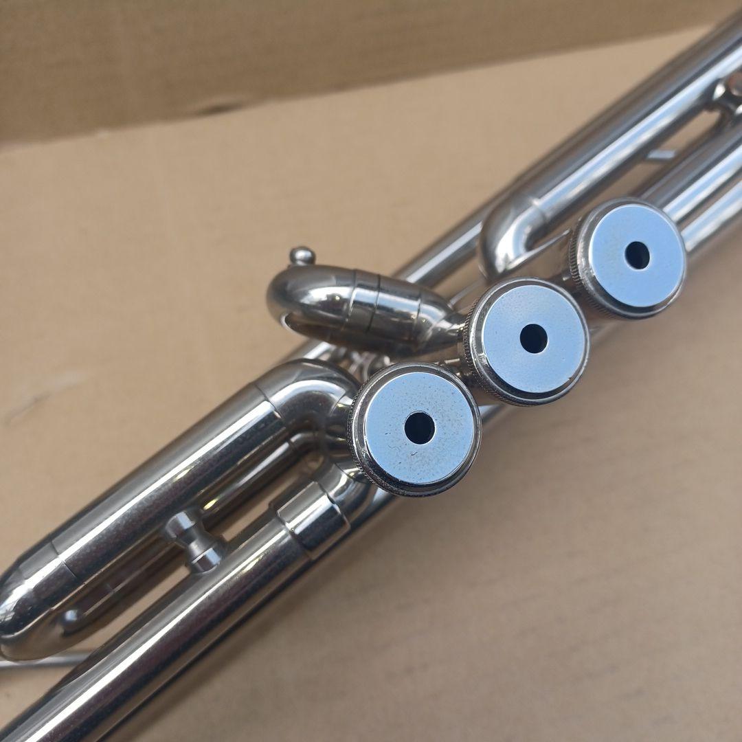 Yamaha Trumpet YTR-136 No Scratches or Dents, Includes Mouthpiece and Case