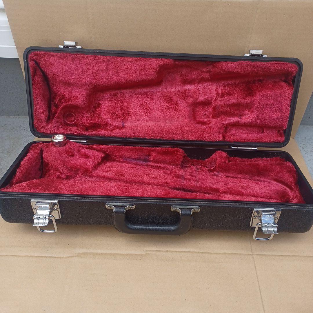 Yamaha Trumpet YTR-136 No Scratches or Dents, Includes Mouthpiece and Case