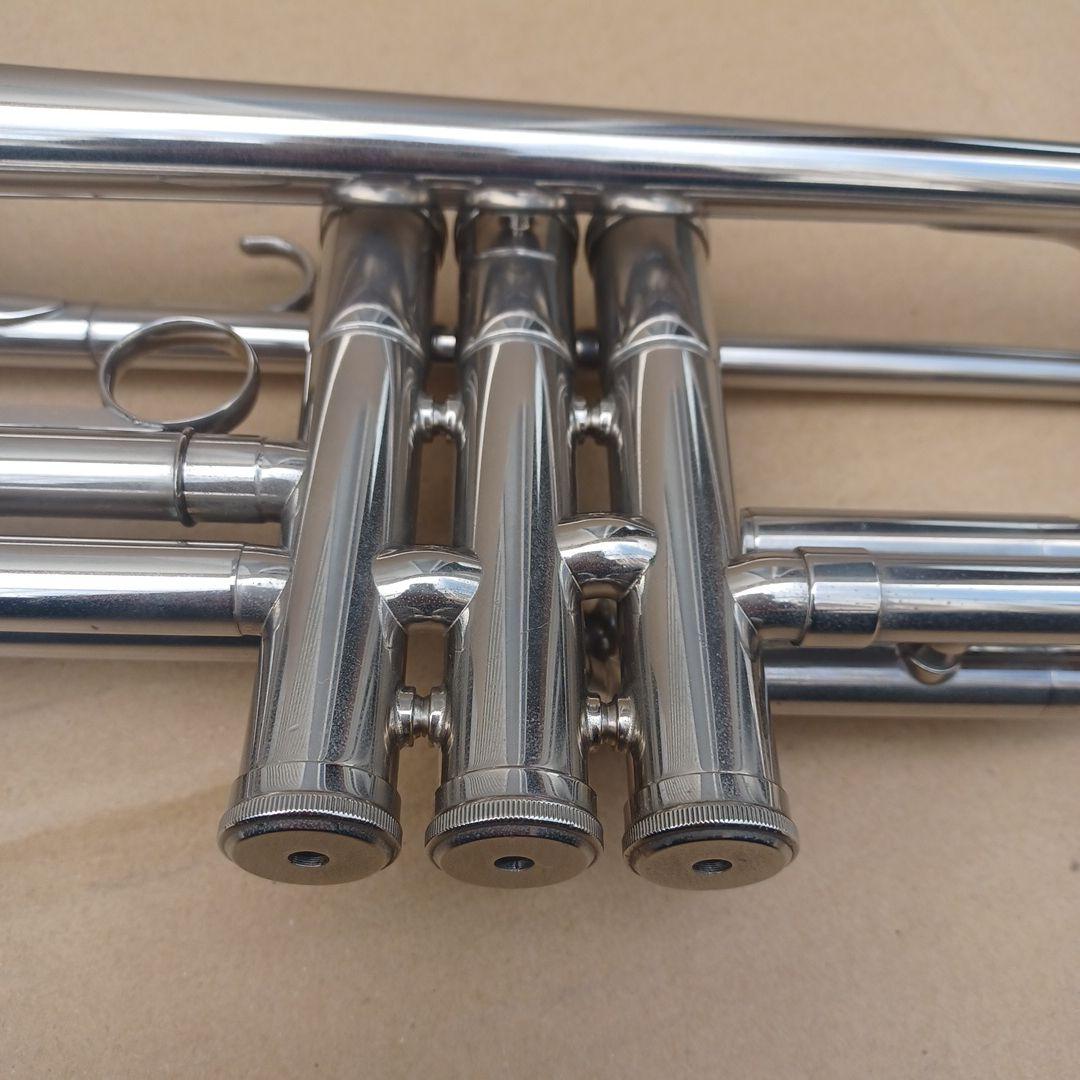 Yamaha Trumpet YTR-136 No Scratches or Dents, Includes Mouthpiece and Case