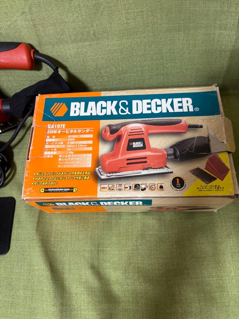 BLACK&DECKER Orbital Sander KA 197E 220w