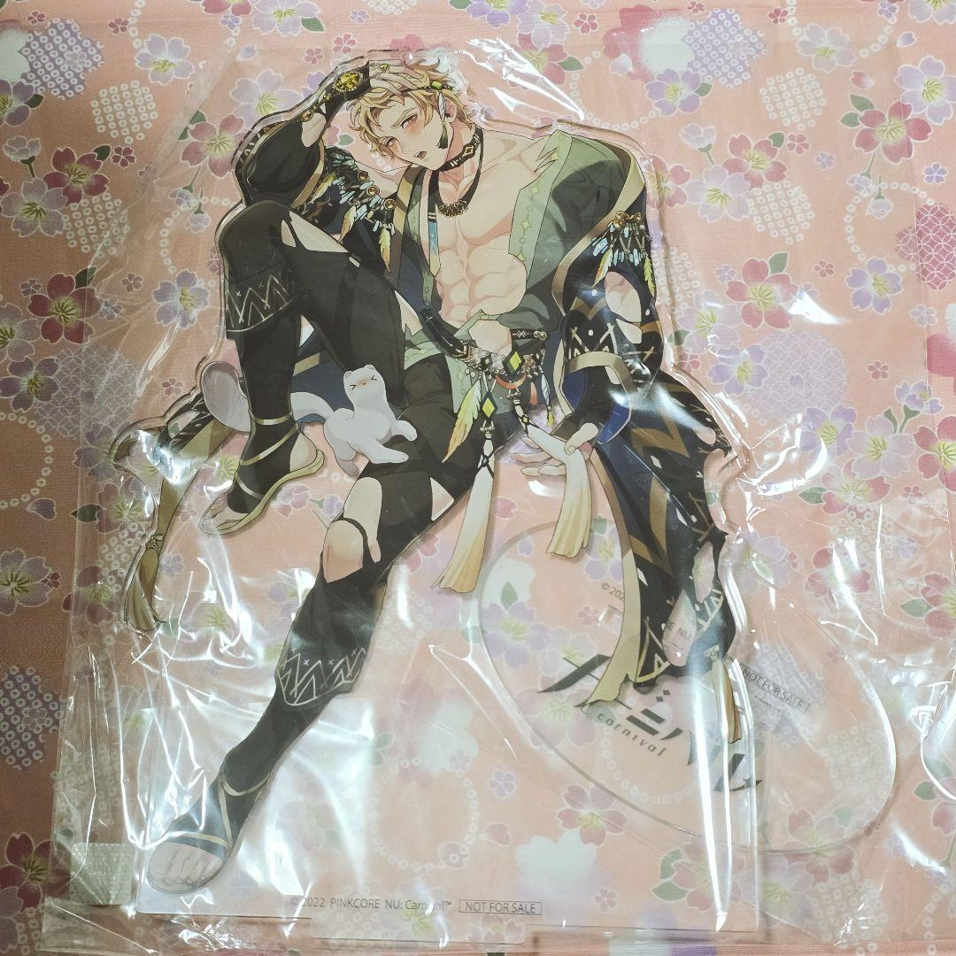 x*i様 NU:Carnival Keshi THE Chara Shop A Prize Extra Large Acrylic